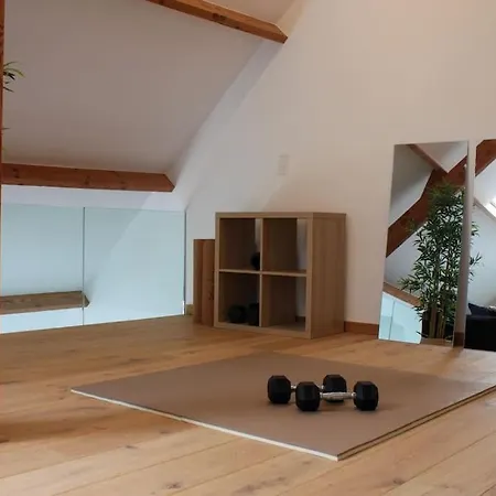 Boho Loft - Large 2 Bedroom Furnished Near Station 메헬렌